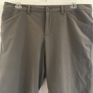 Eddie Bauer Taupe Plus Womens Shorts